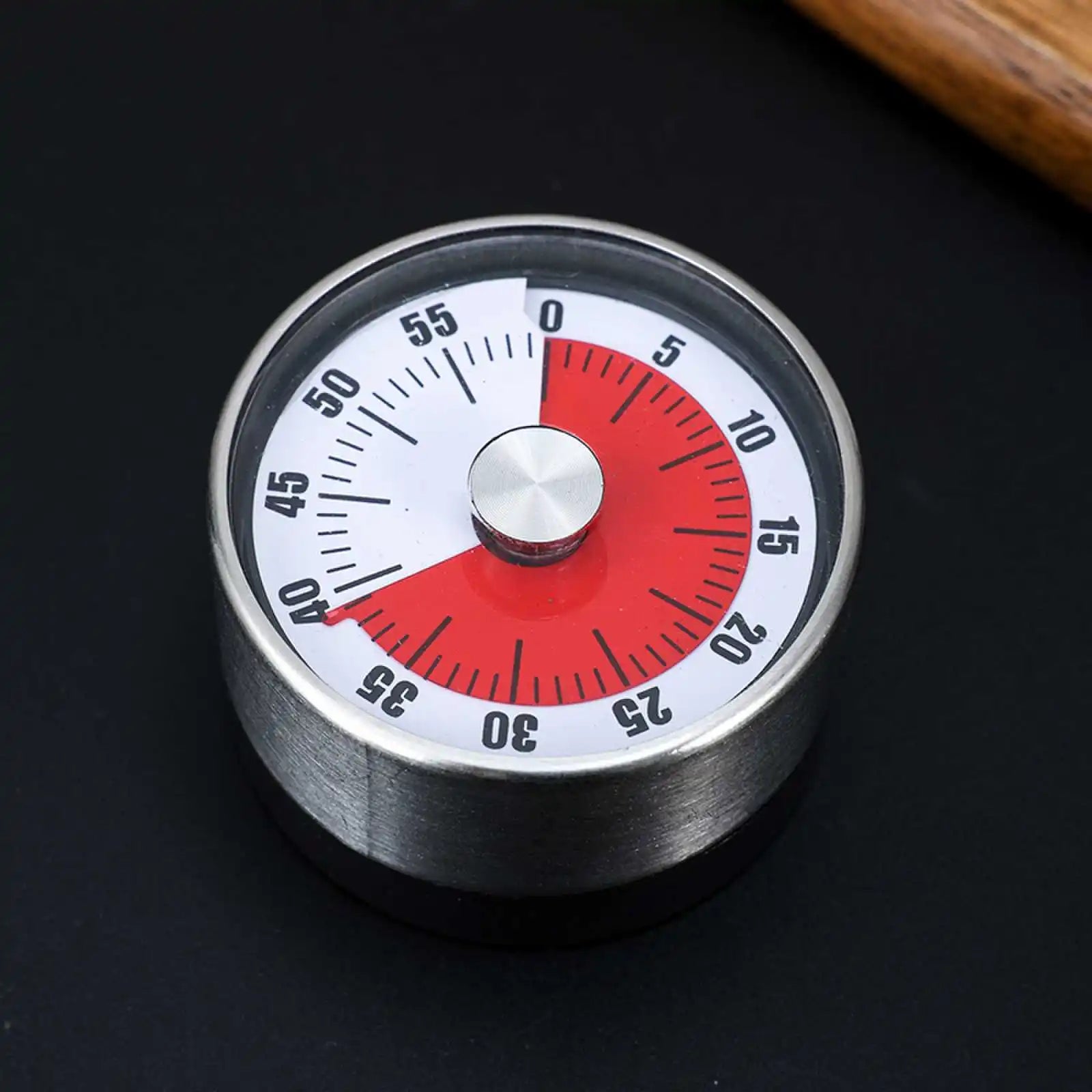 Magnetic Mechanical Kitchen Timer 60 Min - detail close-up view